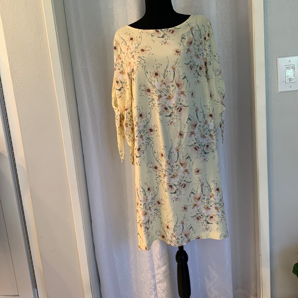 H&M Floral Shift Dress with Tie Sleeves Sz:12